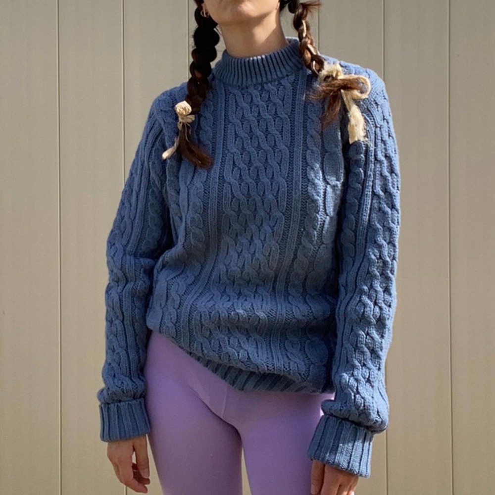 1970s periwinkle blue chunky cable knit sweater